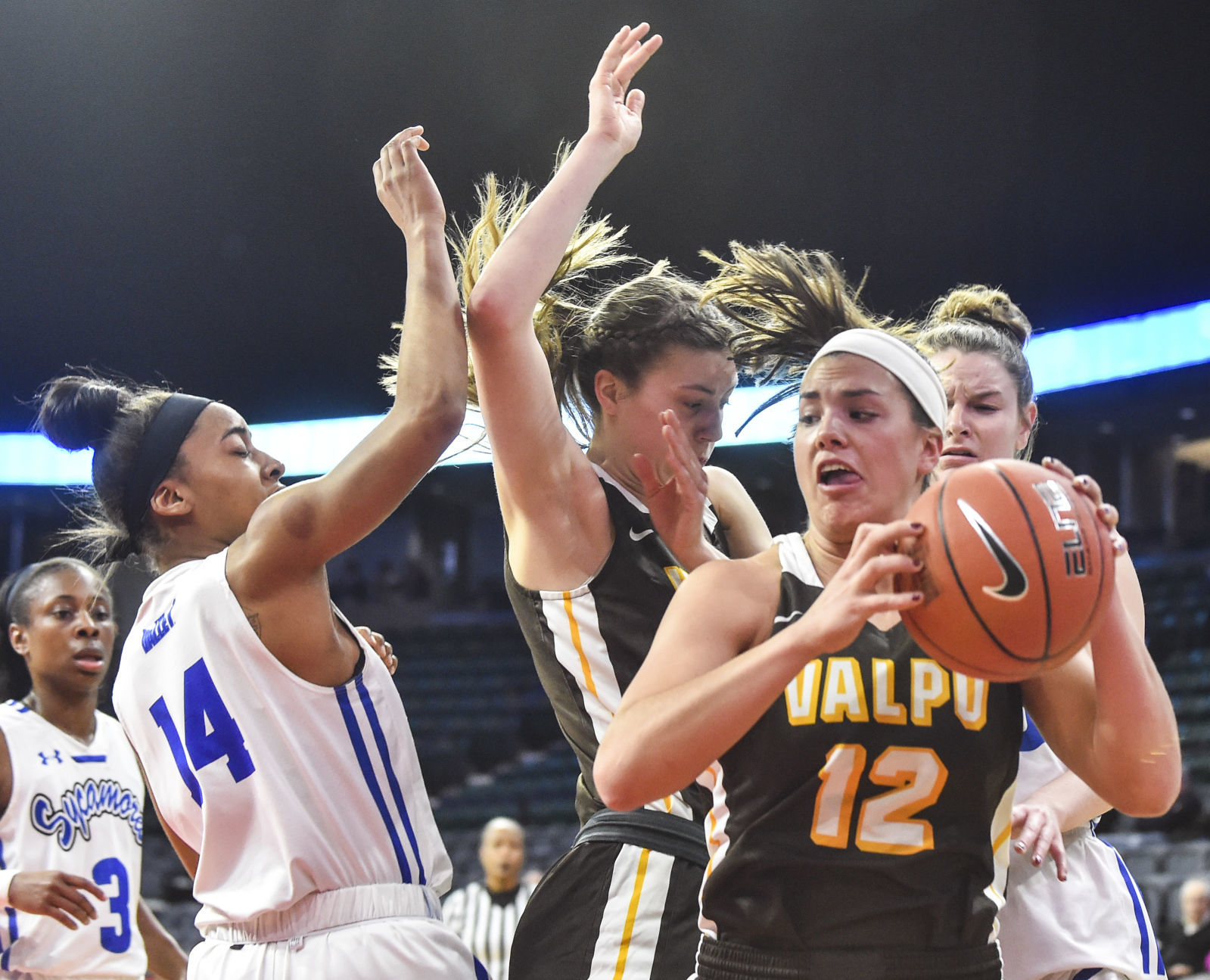 031519-mda-spt-missourihoops-18.jpg